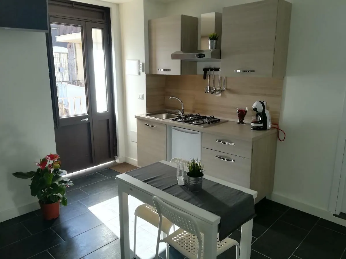 Appartamento Casa del Plebiscito Aeroporto di Catania Fontana Rossa